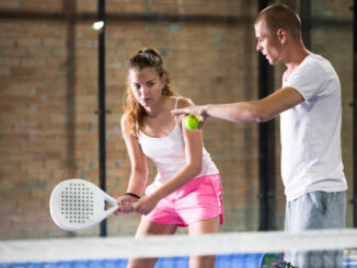 Constructeur court de padel